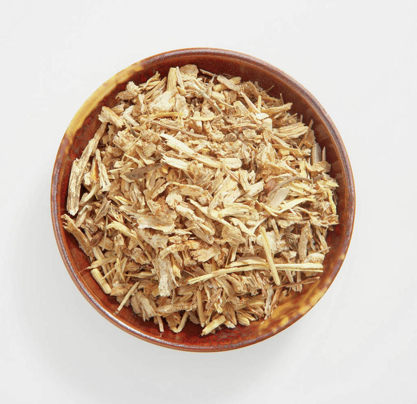 无人,横图,俯视,室内,特写,白天,白色背景,植物,餐桌,桌子,当归,一堆,许多,阴影,堆叠,堆积,反射,影子,陶瓷,根,草药,药草,陶瓷制品,很多,中药,一个,容器,碗,摄影,影棚,单个,餐台,储藏,堆,储存,药材,中草药,中药材,本草,云归,西当归,秦归,岷当归,彩图,高角度拍摄,影棚拍摄,拍摄,贮存