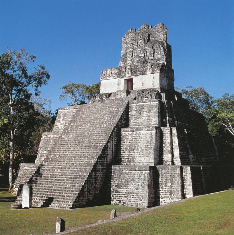 无人,竖图,室外,白天,旅游,度假,美景,建筑,危地马拉,景观,历史,娱乐,废墟,树,风景,自然,地标建筑,享受,休闲,景色,放松,摄影,考古学,国家公园,自然风光,蒂卡尔国家公园,古代文明,彩图,过去