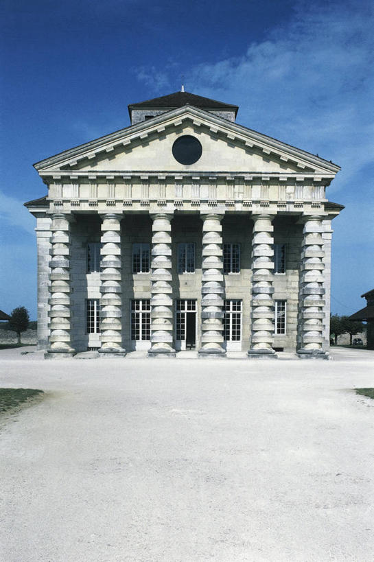 无人,工厂,竖图,室外,白天,建筑,法国,欧洲,对称,柱子,地标建筑,工业,摄影,西欧,法兰西,法国文化,工业建筑,法兰西共和国,法兰西第五共和国,亭台楼阁,弗朗什.孔泰,弗朗什.孔泰大区,彩图