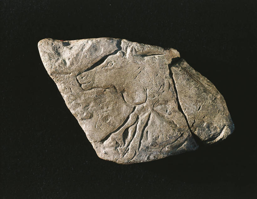 无人,横图,特写,黑色背景,材料,古代,一个,摄影,单个,古代文明,美术工艺,史前时代,驯鹿,彩图,影棚拍摄,浅浮雕,石器时代