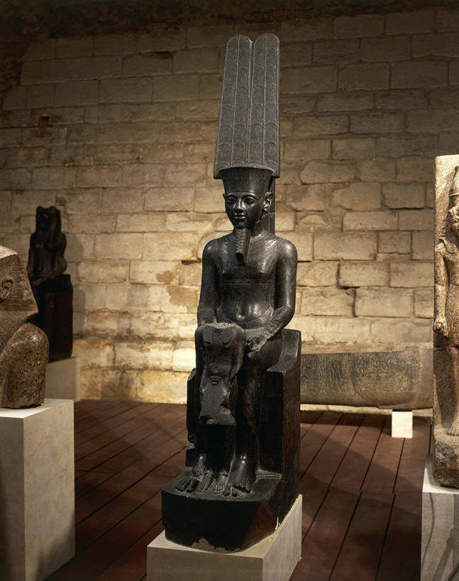 无人,坐,竖图,室内,白天,正面,建材,地板,建筑,雕塑,标志,材料,雕像,符号,木板,木材,地面,历史,标识,石墙,木地板,木柴,古代,一个,摄影,宗教,建造,木料,单个,中东,性别符号,古埃及文明,古代文明,硬木,底比斯,美术工艺,彩图,闪长岩,男性符号,过去