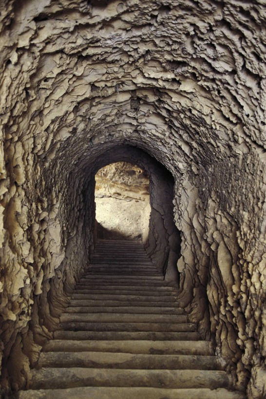 无人,竖图,室内,白天,楼梯,建筑,埃及,拱门,历史,废墟,摄影,死亡,考古学,中东,埃及文化,亚历山大港,古代文明,彩图,过去