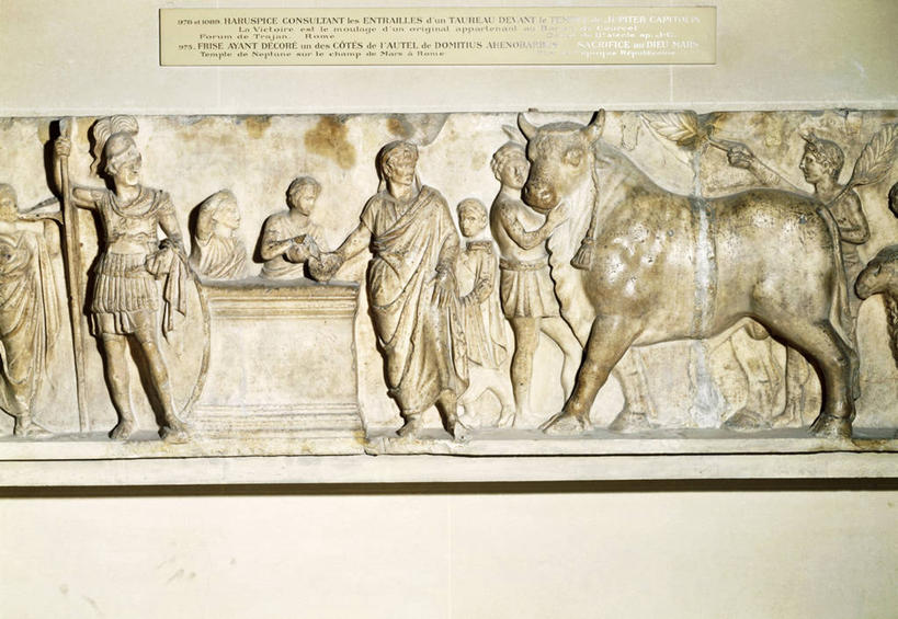 无人,横图,室内,白天,民族服装,雕塑,士兵,神话,艺术,标志,符号,拿着,标识,一个,摄影,单个,英文字母,祭坛,手艺,矛,宽外袍,性别符号,美术工艺,彩图,传统服装,民俗服,男性符号