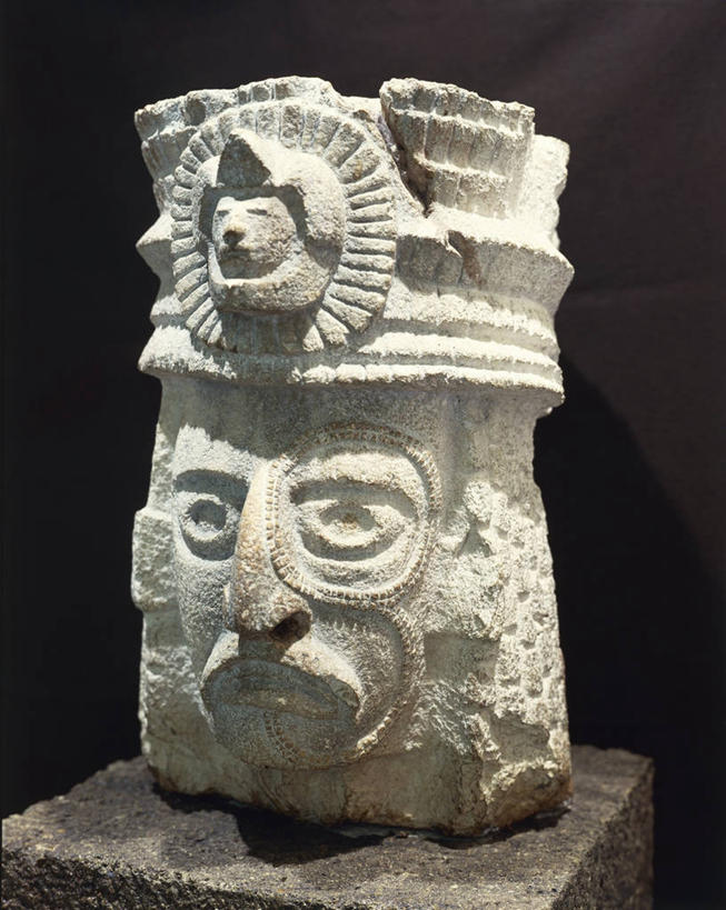 无人,竖图,雕塑,标志,符号,历史,破坏,标识,破损,一个,摄影,单个,损坏,考古学,拉丁美洲,玛雅文明,性别符号,美术工艺,彩图,影棚拍摄,男性符号,过去