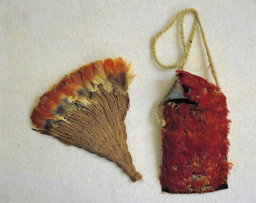 无人,横图,俯视,白色背景,时尚,扇子,古代,两个,摄影,古代文明,美术工艺,彩图,高角度拍摄,传统服装,翎毛