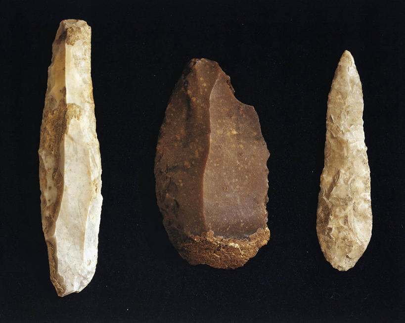 无人,横图,特写,意大利,黑色背景,工具,三个,摄影,简单,美术工艺,打火石,史前时代,彩图,影棚拍摄,石器时代