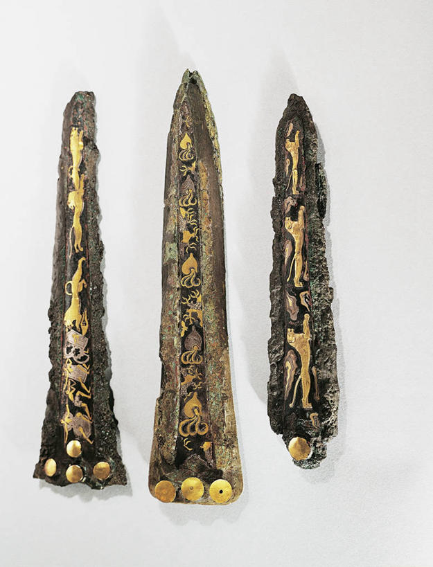 无人,竖图,灰色背景,三个,灰色,摄影,青铜,古代文明,彩图,影棚拍摄,匕首