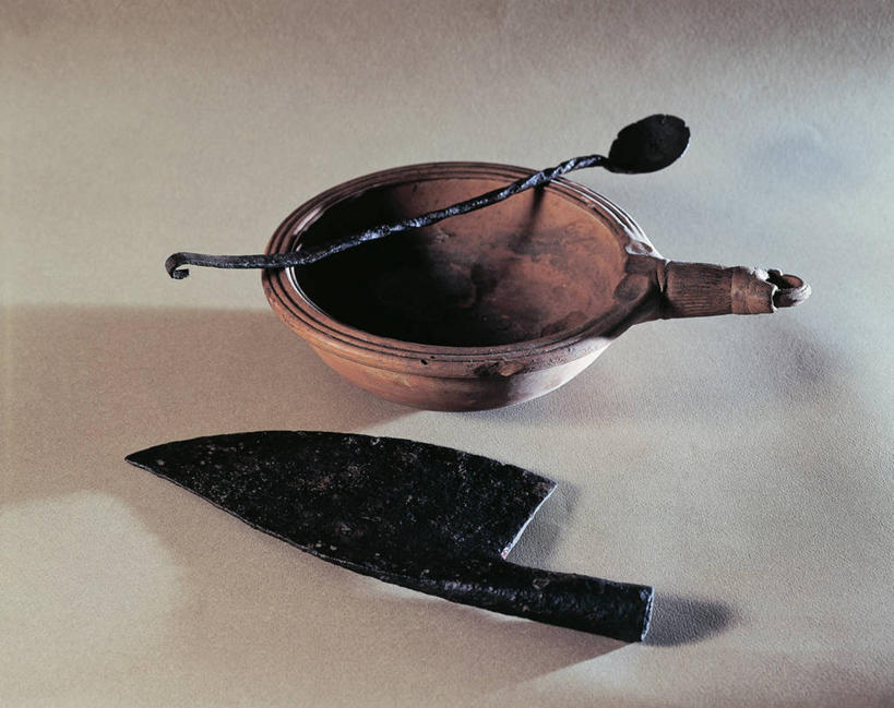 无人,横图,室内,白天,生锈,古罗马,三个,汤匙,碗,摄影,腐蚀,侵蚀,简单,餐刀,厨房器具,腐化,古代文明,锈迹斑斑,彩图