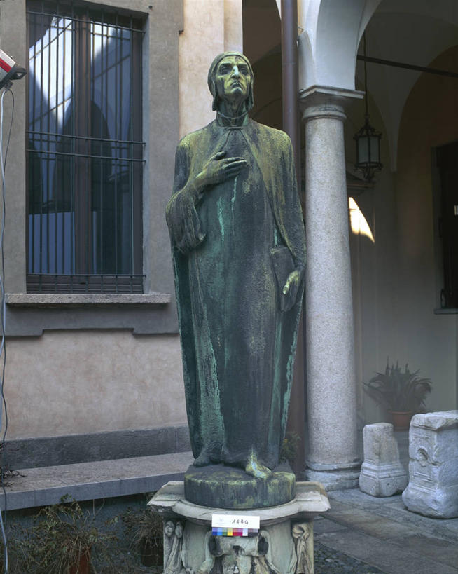 无人,竖图,室外,白天,正面,雕塑,艺术,标志,雕像,符号,庭院,历史,标识,一个,摄影,单个,宁静,文学,手艺,意大利文化,诗人,性别符号,美术工艺,彩图,男性符号