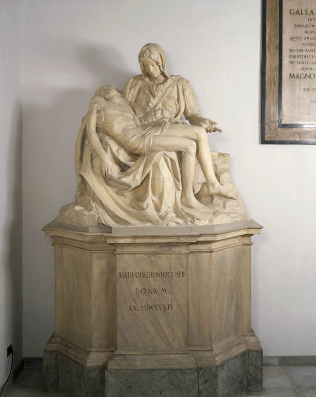 无人,竖图,室内,白天,雕塑,包装,标志,长袍,符号,文艺复兴,拿着,标识,靠,靠着,摄影,宗教,尸体,基督,基督教,天主教,痛苦,耶稣,底座,圣玛丽,救世主,性别符号,基利斯督,弥赛亚,默西亚,尸身,遗体,彩图,尸首,男性符号,灰膏,圣母怜子图