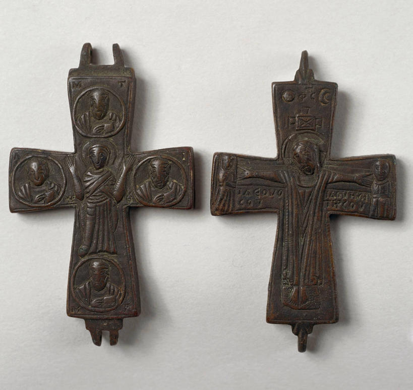 无人,横图,方图,特写,书籍,标志,符号,十字架,圣经,标识,两个,书本,摄影,宗教,基督教,经书,圣玛丽,米兰,青铜,性别符号,美术工艺,书,图书,彩图,影棚拍摄,耶经,浅浮雕,男性符号