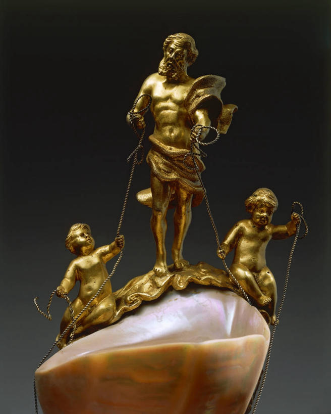 无人,竖图,灰色背景,神话,标志,雕像,符号,历史,标识,古代,容器,摄影,小天使,巴洛克风格,青铜,性别符号,美术工艺,彩图,影棚拍摄,男性符号