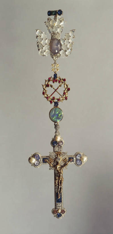 无人,竖图,全景,特写,珠宝,灰色背景,斑鸠,十字架,珍珠,钻石,一个,灰色,摄影,单个,胸针,荣誉,勋章,红宝石,项坠,美术工艺,蓝宝石,彩图,影棚拍摄,马耳他十字