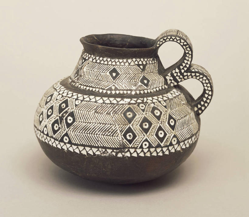 无人,横图,特写,白色背景,奢侈,珠宝,形状,矿石,陶瓷制品,一个,黑色,把手,摄影,单个,昂贵,贵重,宝石,坚定,宝贵,式样,几何形状,史前时代,彩图,影棚拍摄,人工宝石,人造宝石