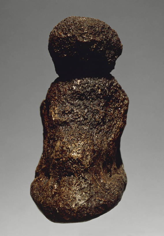 无人,竖图,特写,雕塑,灰色背景,艺术,装饰,雕刻,雕像,骨头,一个,灰色,工艺品,怀孕,人体,摄影,单个,纪念,美术,主题,陈列,功能,美学,趾骨,史前时代,彩图,影棚拍摄,石器时代