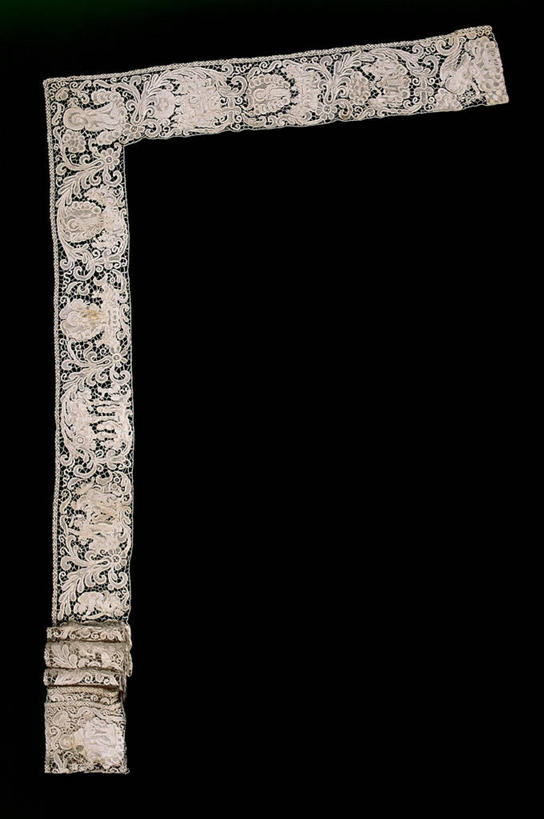 无人,横图,竖图,特写,黑色背景,曲折,弯曲,一个,白色,摄影,蜿蜒,单个,缝纫,边,部分,拼接,意大利文化,式样,彩图,影棚拍摄