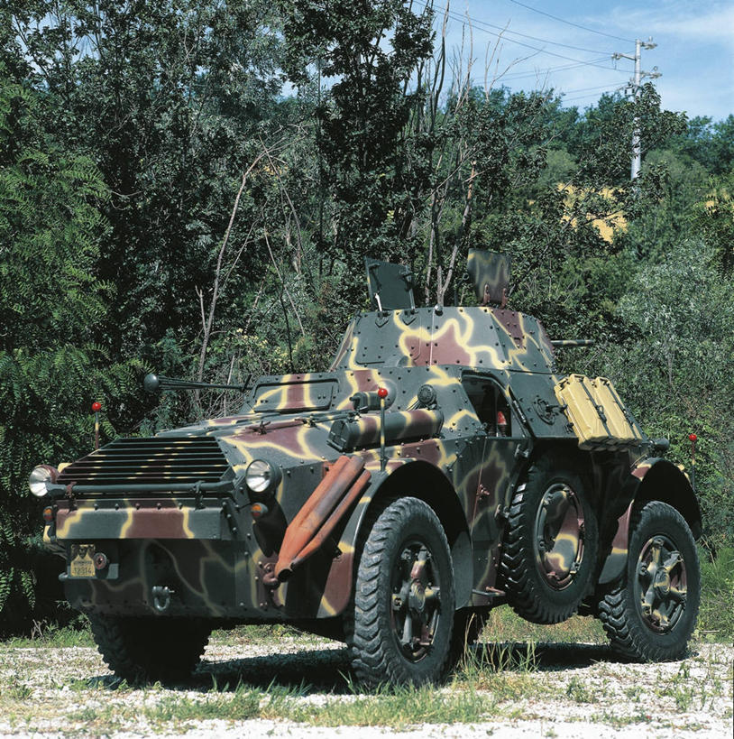 无人,竖图,方图,室外,白天,军事,历史,一个,运输,摄影,单个,工程,第二次世界大战,装甲车,军用车,彩图