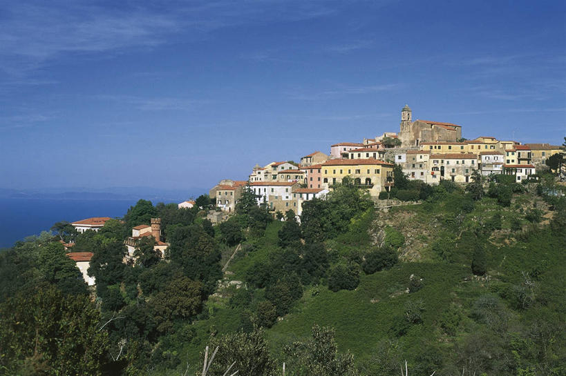 无人,横图,室外,白天,仰视,海洋,水,植物,建筑,意大利,欧洲,云,图像,草,树,蓝色,风景,天空,自然,摄影,人造,地中海文化,南欧,主题,自然现象,视角,意大利文化,托斯卡纳区,厄尔巴岛,构图,彩图,低角度拍摄,旅行,时空,传统文化,利禾奴