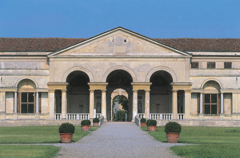 无人,横图,室外,白天,植物,窗户,建筑,意大利,欧洲,图像,草,蓝色,天空,概念,摄影,人造,地中海文化,南欧,主题,意大利文化,伦巴第大区,万里无云,构图,曼图亚,彩图,旅行,时空,传统文化