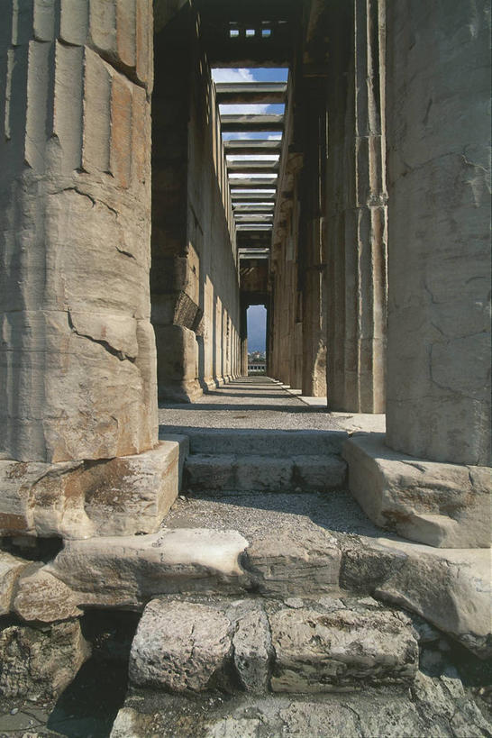 无人,竖图,室外,白天,仰视,城市,建筑,希腊,欧洲,柱子,酒类,首都,图像,台阶,酒,饮料,摄影,宗教,人造,宗教建筑,地中海文化,都市风光,南欧,主题,视角,雅典,蒸馏酒,烈酒,构图,阿提卡,灵性,中部希腊大区,彩图,低角度拍摄,旅行,时空,传统文化,状态