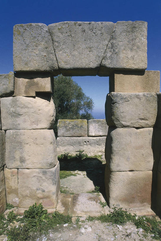 无人,竖图,室外,特写,白天,意大利,欧洲,阴影,堆叠,首都,图像,历史,废墟,排列,天空,地标建筑,摄影,人造,西西里,岩层,地中海文化,南欧,主题,意大利文化,地貌,万里无云,意大利共和国,西西里岛,墨西拿,构图,古代文明,岩石,彩图,旅行,墨西拿省,时空,传统文化,状态,墨西拿海峡