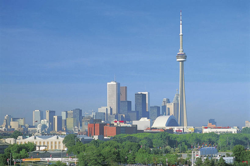 无人,横图,室外,白天,植物,城市,建筑,摩天大楼,加拿大,塔,图像,树,天空,办公大楼,摄影,人造,北美,都市风光,主题,美洲,自然现象,多伦多,多伦多电视塔,构图,安大略省,彩图,旅行,时空
