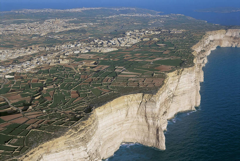 无人,横图,俯视,室外,白天,旅游,度假,海洋,美景,水,欧洲,马耳他,海岸线,河岸,景观,水边,图像,娱乐,风景,自然,享受,休闲,概念,景色,放松,摄影,宁静,地中海,岩层,地中海文化,自然风光,主题,视角,地貌,构图,地质学,戈佐岛,自然地理,岩石,彩图,高角度拍摄,旅行,时空,传统文化