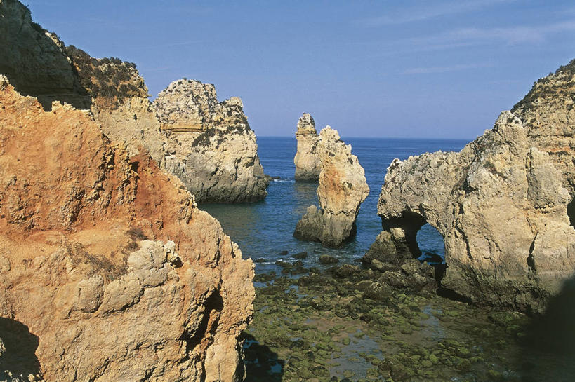 无人,横图,室外,白天,海洋,水,葡萄牙,欧洲,地平线,水平线,宏伟,图像,蓝色,风景,天空,自然,概念,摄影,岩层,地中海文化,主题,自然现象,伊比利亚半岛,地貌,构图,法鲁,地质学,拉各斯,法鲁区,自然地理,海滩,岩石,彩图,旅行,时空,传统文化