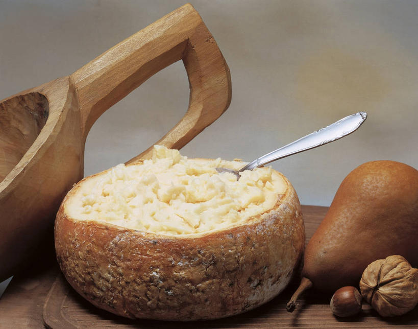 奶酪,无人,横图,室内,特写,梨,西班牙,欧洲,一把,不锈钢,木制,食品,饮食,汤匙,摄影,生活方式,腐烂,肉豆蔻,奶制品,地中海文化,健康食物,胡桃,彩图,影棚拍摄