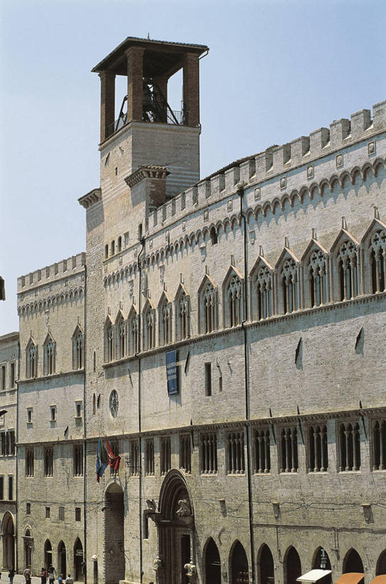 无人,竖图,室外,白天,窗户,城市,建筑,意大利,欧洲,拱门,摄影,地中海文化,意大利文化,万里无云,翁布里亚大区,佩鲁贾,彩图