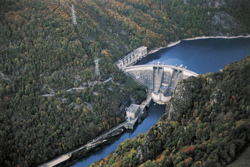 无人,横图,俯视,航拍,室外,白天,河流,建筑,法国,欧洲,流水,树,力量,摄影,流动,保护,鸟瞰,地中海文化,替代能源,利穆赞,彩图,高角度拍摄,多尔多涅河