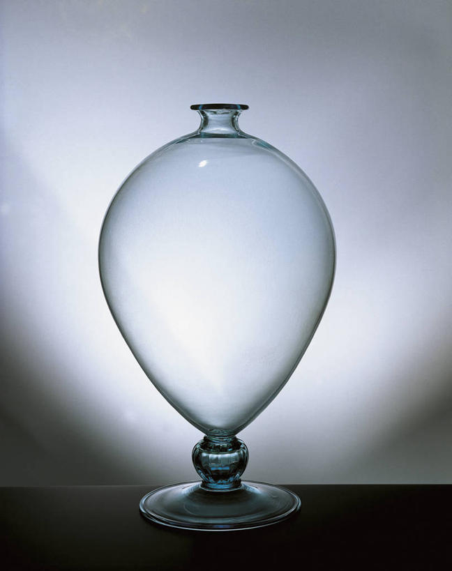 无人,竖图,室内,特写,花瓶,意大利,欧洲,威尼斯,装饰,透明,光线,光芒,一个,工艺品,摄影,单个,光滑,西欧,威尼托,地中海文化,南欧,意大利文化,威尼托大区,意大利共和国,首府,省会,细腻,平滑,威内托,威内托大区,穆拉诺岛,美术工艺,设计,彩图,影棚拍摄,威尼斯省,威尼斯水城