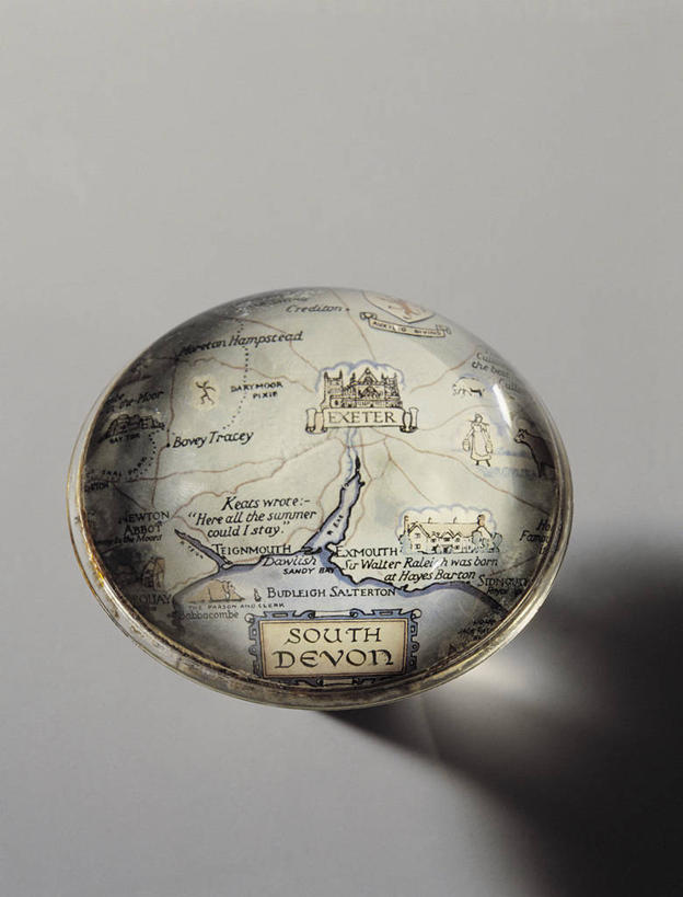 无人,竖图,室内,特写,地图,英国,欧洲,装饰,透明,符号,文字,设备,英格兰,物品,一个,工艺品,摄影,单个,指导,英文字母,创造力,西欧,北欧,大不列颠,大不列颠及北爱尔兰联合王国,大不列颠及爱尔兰联合王国,英吉利,德文郡,埃克塞特,纸镇,彩图,影棚拍摄,行政区,西南英格兰,大不列颠王国,大英帝国,联合王国,日不落帝国