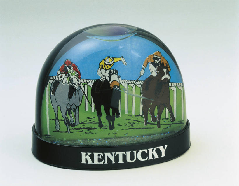 无人,横图,室内,特写,运动,竞争,城市,马,玩具,雕塑,美国,骑马,艺术,装饰,透明,标志,雕刻,雕像,符号,商品,文字,塑胶,竞技运动,T恤,标识,运动器械,一个,骑,衣服,动物,纪念品,工艺品,健身器械,家畜,摄影,单个,纪念,英文字母,美术,控制,创造力,专心,准确,北美,北美洲,敏捷,记忆,主题,努力,美洲,健身器材,陈列,马球,功能,美学,北亚美利加洲,亚美利加洲,雪花球,肯塔基,肯塔基州,青草之州,性别符号,打毬,击鞠,莱克星顿,雷克星敦,列克星敦,技能,大写字母,上装,彩图,影棚拍摄,美利坚合众国,男性符号,运动器材