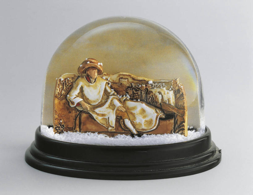 无人,科学家,画家,坐,躺,横图,室内,特写,白色背景,家具,沙发,玩具,雕塑,艺术,装饰,透明,标志,雕刻,雕像,符号,商品,标识,座位,一个,纪念品,装饰物,工艺品,歌德,摄影,单个,纪念,美术,创造力,记忆,主题,陈列,德国文化,功能,美学,雪花球,诗人,理论家,性别符号,卧着,躺着,卧,彩图,影棚拍摄,男性符号