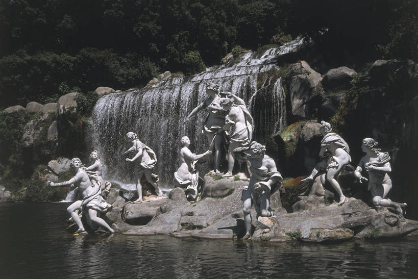 无人,横图,室外,白天,瀑布,喷泉,雕塑,意大利,神话,标志,雕像,符号,文化,标识,地标建筑,摄影,南欧,传说,希腊神话,意大利文化,坎帕尼亚,贞洁,性别符号,狄安娜,狩猎女神,卡塞塔,女性美,阿耳忒弥斯,贞洁处女,阿波罗萨,月亮女神,岩石,彩图,男性符号,联合国教科文组织