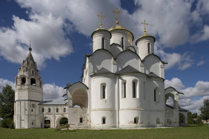 无人,横图,室外,白天,建筑,俄罗斯,节日,大门,墙,云,钟楼,文化,树,天空,地标建筑,祈祷,健康,许愿,摄影,宗教,信仰,纪念,祈求,基督教,天主教,修道院,信念,东正教,神学院,修院,隐修院,平安,彩图,俄罗斯文化,联合国教科文组织