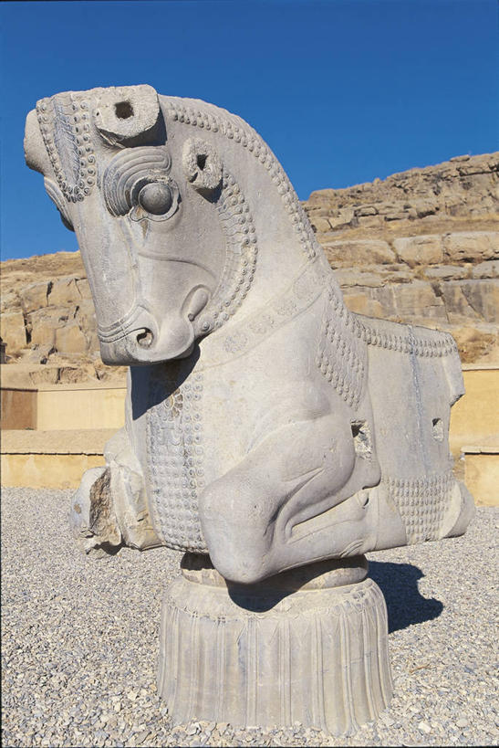 无人,竖图,室外,白天,雕塑,伊朗,雕像,历史,废墟,地标建筑,摄影,部分,中东,沙砾,古代文明,法尔斯,岩石,彩图,联合国教科文组织,波斯文化