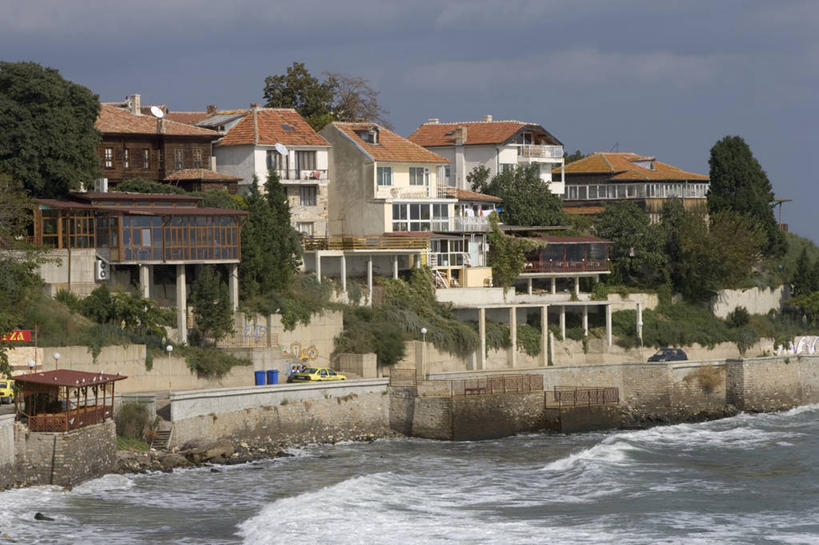 无人,横图,室外,白天,海浪,海洋,水,建筑,保加利亚,海岸线,树,风景,自然,地标建筑,摄影,黑海,海滩,彩图,联合国教科文组织