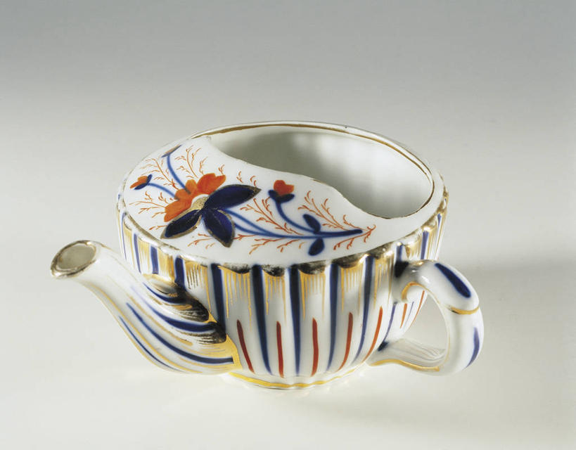 无人,横图,室内,白色背景,奢侈,餐具,珠宝,英国,欧洲,花纹,瓷器,矿石,陶瓷制品,杯,英格兰,花,一个,白色,陶器,摄影,单个,昂贵,贵重,宝石,北欧,坚定,宝贵,式样,美术工艺,彩图,影棚拍摄,人工宝石,人造宝石