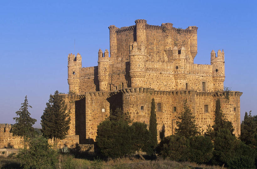 无人,横图,室外,白天,安全,建筑,西班牙,欧洲,城堡,纪念碑,历史,天空,摄影,保护,部分,南欧,伊比利亚半岛,万里无云,西班牙王国,卡斯蒂利亚,卡斯蒂利亚拉曼查,卡斯蒂利亚拉曼恰,拉曼查,拉曼恰,石块,彩图,时代