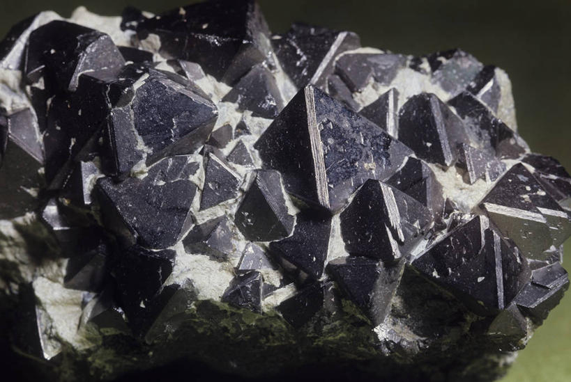 无人,横图,室内,特写,水晶,一个,绿色,自然,摄影,单个,环境,肌理,地质学,矿物质,天然磁石,自然地理,岩石,彩图,影棚拍摄