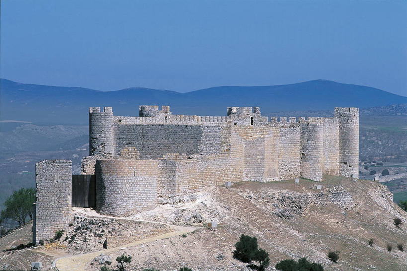 无人,横图,室外,白天,建筑,西班牙,欧洲,城堡,地平线,高原,辽阔,地面,历史,广阔,摄影,一望无际,南欧,延伸,伊比利亚半岛,天地相交,西班牙王国,卡斯蒂利亚,卡斯蒂利亚拉曼查,卡斯蒂利亚拉曼恰,拉曼查,拉曼恰,无边无际,一马平川,彩图,旅行,瓜达拉哈拉省