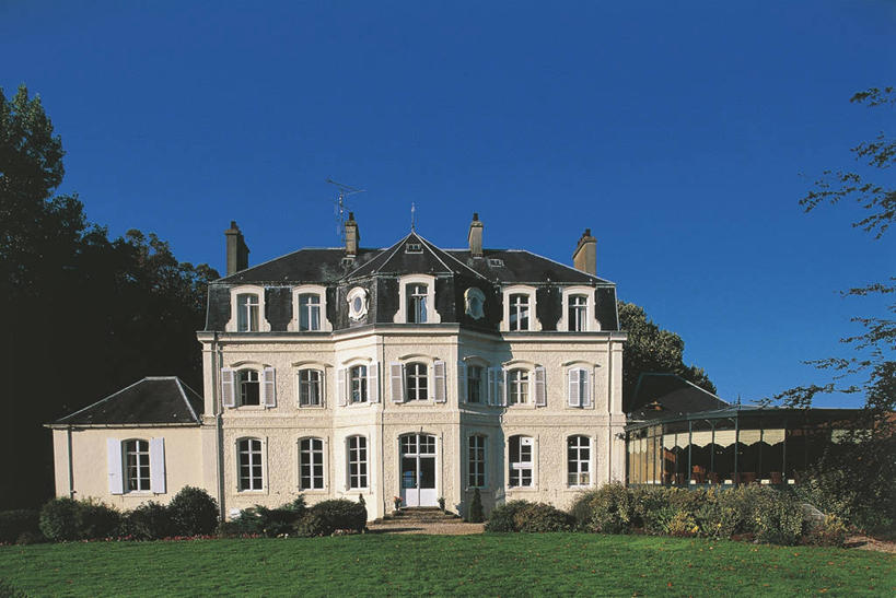 无人,横图,室外,白天,建筑,酒店,法国,欧洲,城堡,摄影,园林,西欧,法兰西,将军,万里无云,法兰西共和国,法兰西第五共和国,北部.加来海峡,北部.加来海峡大区,诺尔.加莱大区,自然地理,彩图