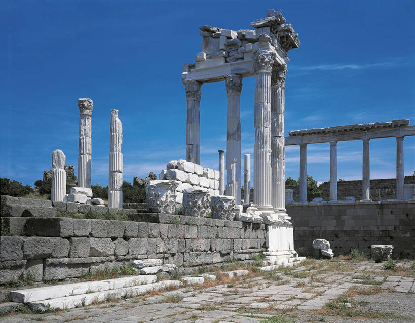 无人,横图,室外,白天,建筑,欧洲,柱子,历史,废墟,地标建筑,摄影,古希腊,自然地理,彩图,白加孟