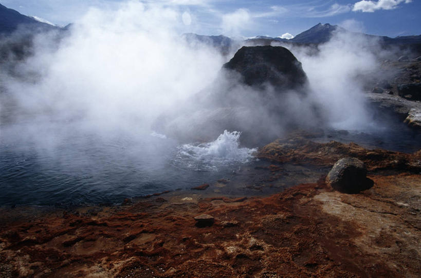 无人,横图,室外,白天,旅游,度假,时尚,美景,沙漠,水,温泉,智利,蒸汽,地形,景观,娱乐,自然,享受,休闲,t台,景色,南美,放松,摄影,环境,南美洲,拉丁美洲,自然风光,美洲,爆发,间歇泉,亚美利加洲,南亚美利加洲,智利共和国,地质学,时装表演,时装秀,安托法加斯塔大区,t型台,走秀,自然地理,彩图,精力,火山学