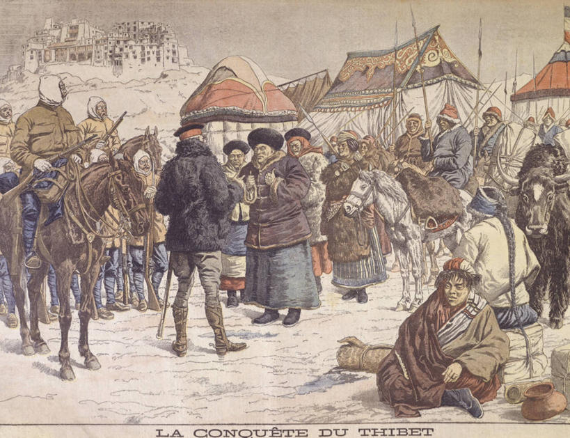 西方人,成年人,人群,站,横图,室外,白天,马,英国,欧洲,中国,欧洲人,军事,会议,许多人,历史,一群人,摄影,北欧,东亚人,西藏自治区,男人,白种人,亚洲人,说话,彩图,军官,帝国