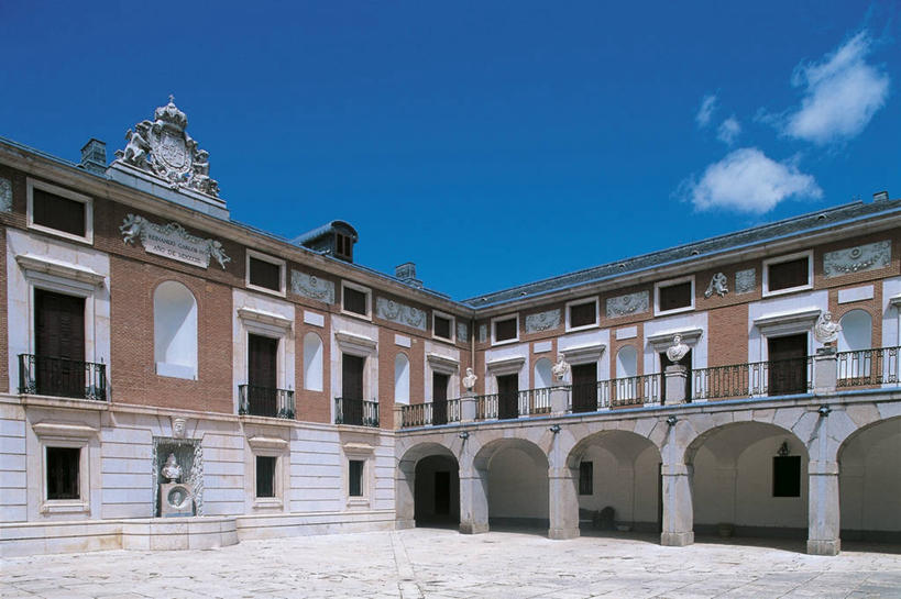 无人,横图,室外,白天,建筑,西班牙,欧洲,房屋,地标建筑,摄影,高雅,南欧,古典风格,马德里省,伊比利亚半岛,19世纪,拱廊,西班牙王国,马德里自治区,卡斯蒂利亚,卡斯蒂利亚拉曼查,卡斯蒂利亚拉曼恰,拉曼查,拉曼恰,彩图,旅行,阿兰胡埃斯