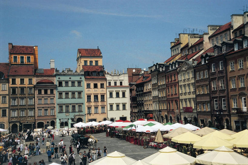 广场,横图,室外,白天,度假,美景,城市风光,城市,建筑,波兰,遮阳伞,景观,古城,市场,首都,历史,娱乐,地标建筑,享受,休闲,景色,放松,摄影,华沙,马佐夫舍,彩图,旅行,咖啡馆