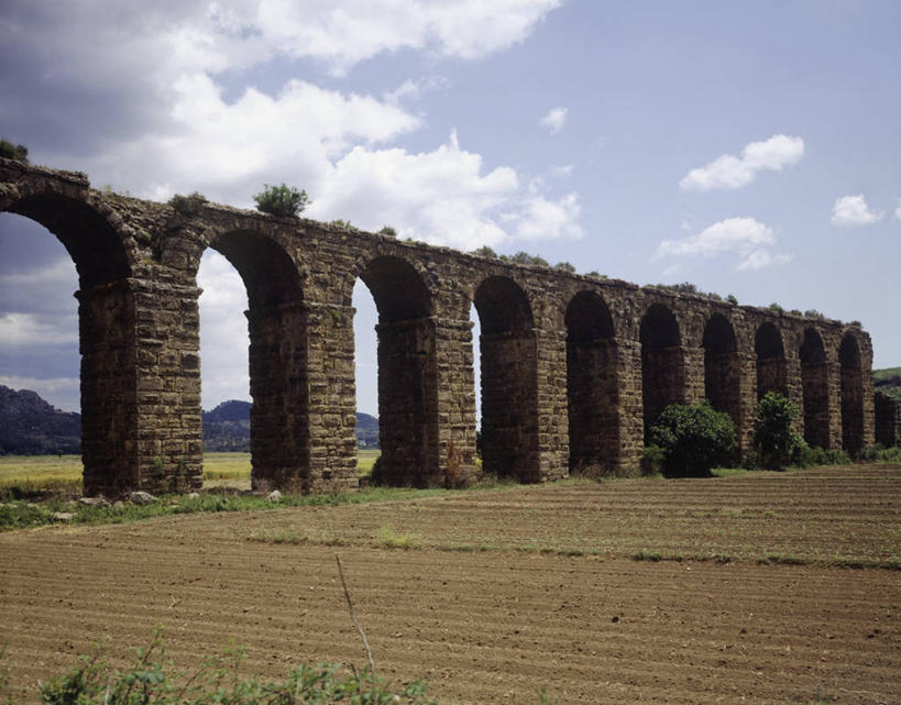 无人,横图,室外,白天,技术,建筑,欧洲,砖,田地,拱门,沟渠,历史,古罗马,摄影,考古学,工程,古代文明,彩图,过去